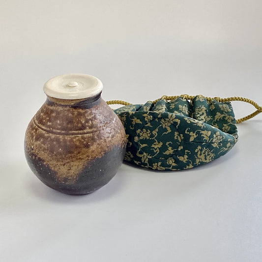 茶入れ